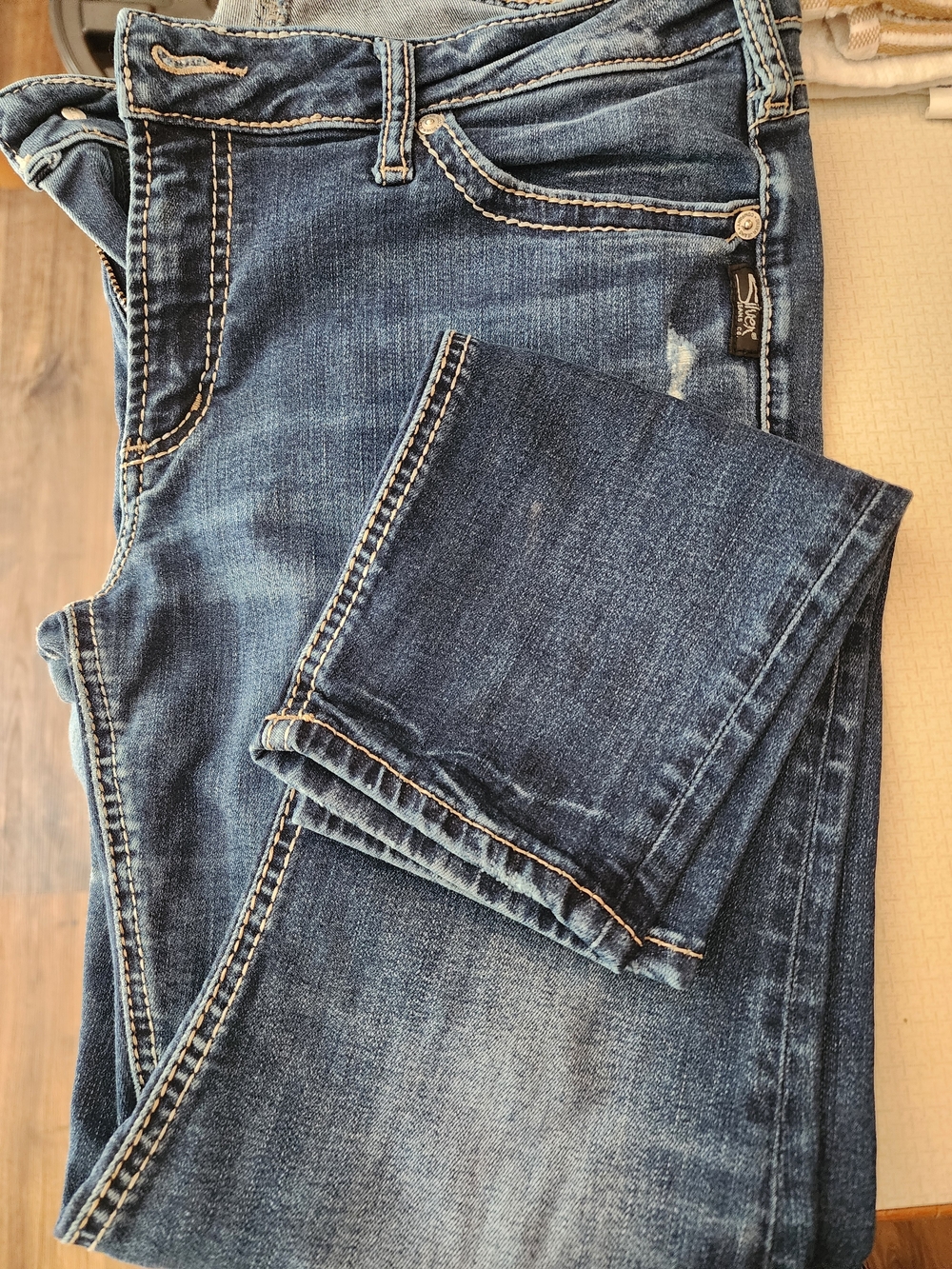 Silver Jeans Women's Skinny Jeans - Medium Blue Wash